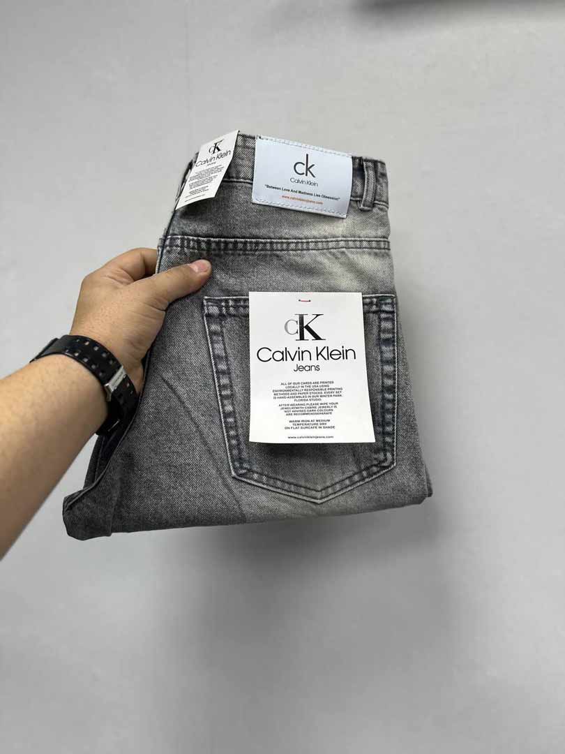 شلوار جین مام فیت